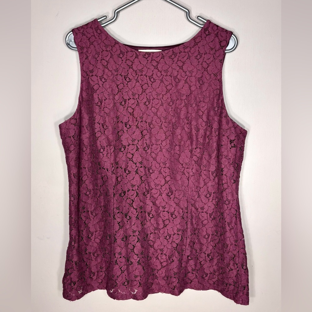BANANA REPUBLIC FACTORY Lace Sleeveless Blouse